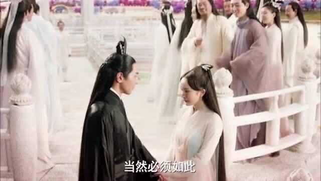 梁朝伟回应时隔20年和刘德华再合作：非常开心，华仔是一个很会照顾对手的人，所以在片场我们也很放松自如